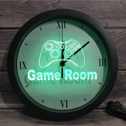 Lysende LED-veggklokke for gamer-rom