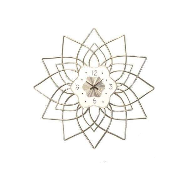 Stor metall veggklokke med blomsterdesign