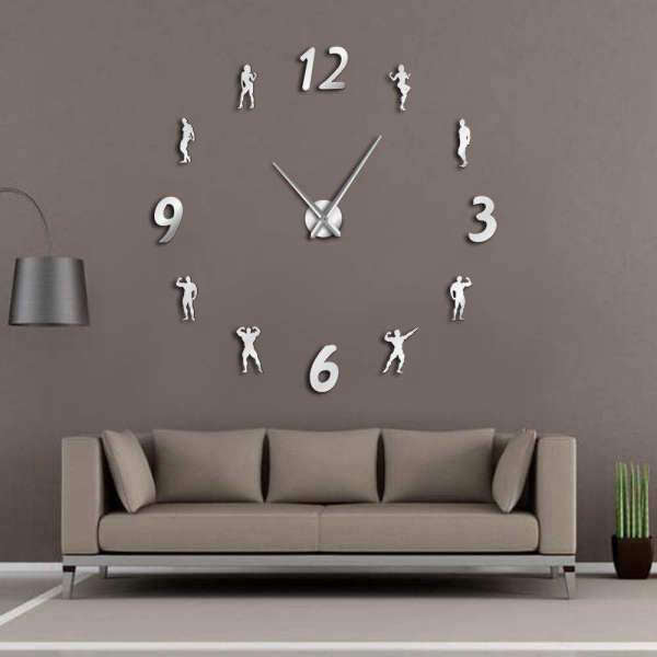 DIY veggklokke med bodybuilder-silhuetter