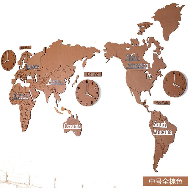 Stor veggklokke med verdenskart og tidssoner