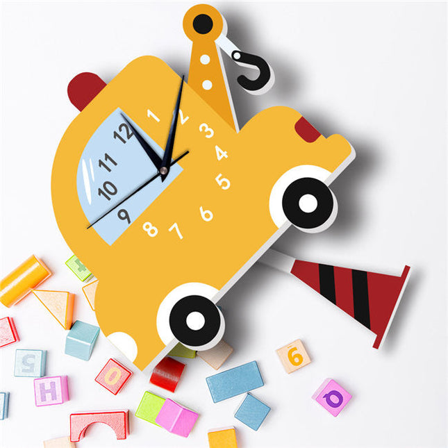 Barneveggklokke formet som en rakett