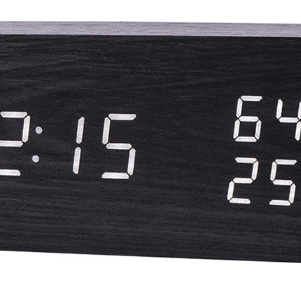 Digital vekkerklokke med tre-finish
