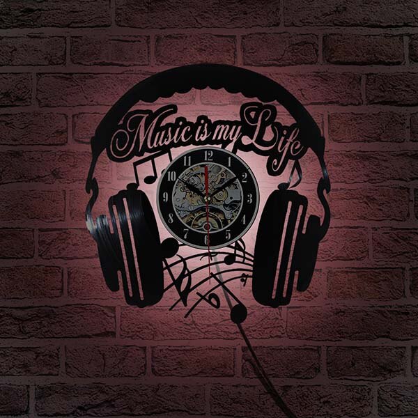 Vinylklokke med hodetelefoner for DJ