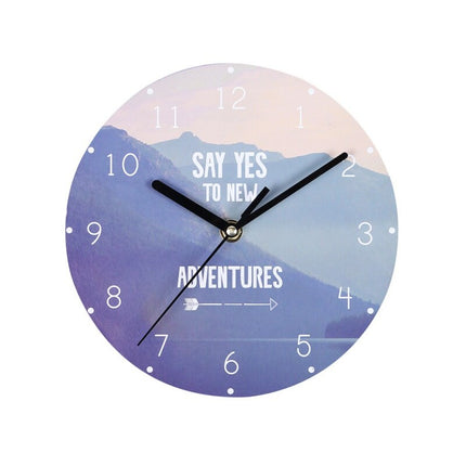 Moderne veggklokke med inspirerende sitat