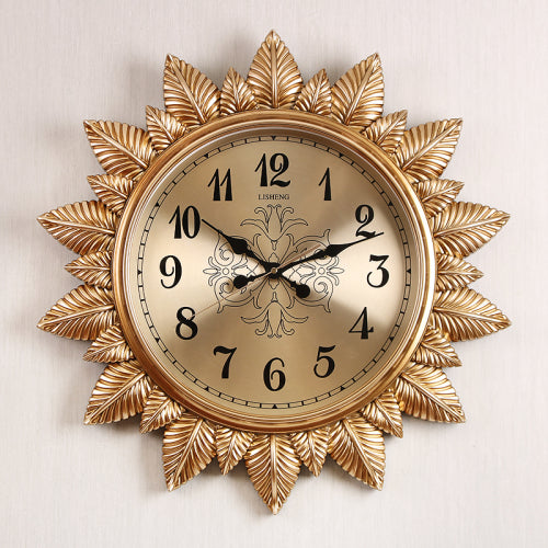 Dekorativ veggklokke formet som en sol