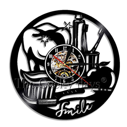 Vinylklokke gave til tannlege kontor