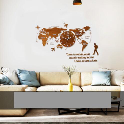 Sølvfarget verdenskart veggklokke i akryl