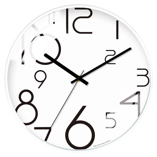 Moderne veggklokke med todelt urskive