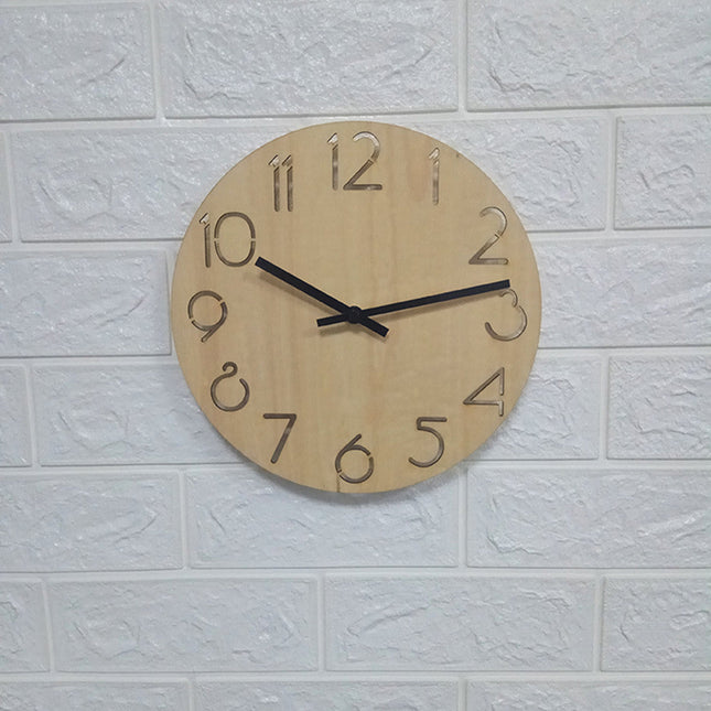 Minimalistisk vintage veggklokke i tre