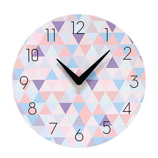 Design veggklokke med geometrisk mønster