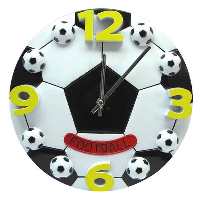 Veggklokke for barn med fotballtema