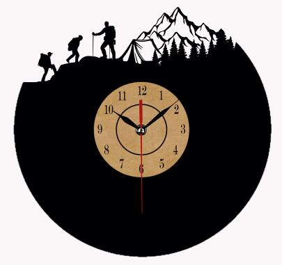 Veggklokke i vinyl med klatremotiv