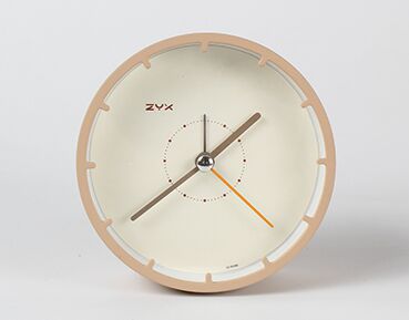 Minimalistisk rund klokke uten tall