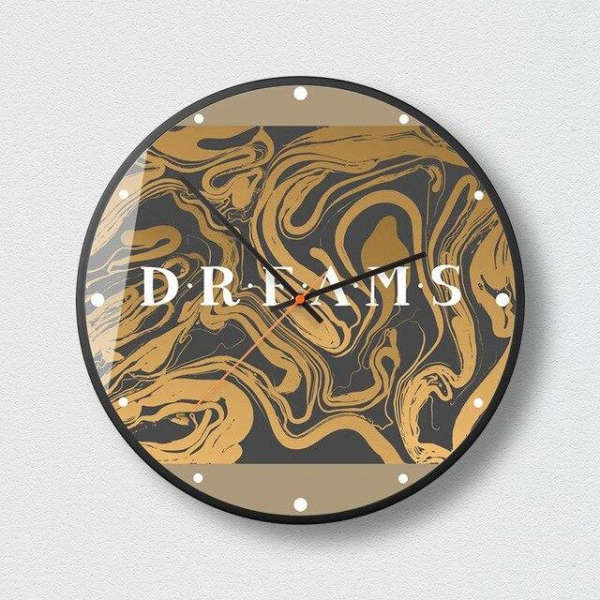 Veggklokke med abstrakt gull og svart