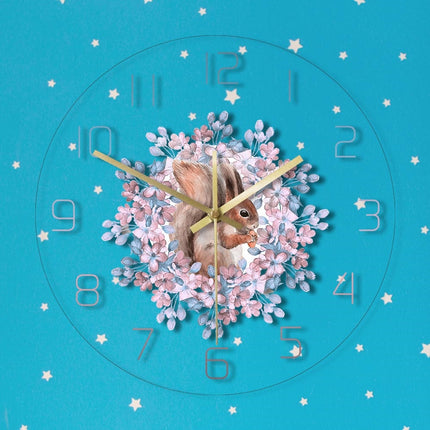 Veggklokke med søtt ekorn-motiv