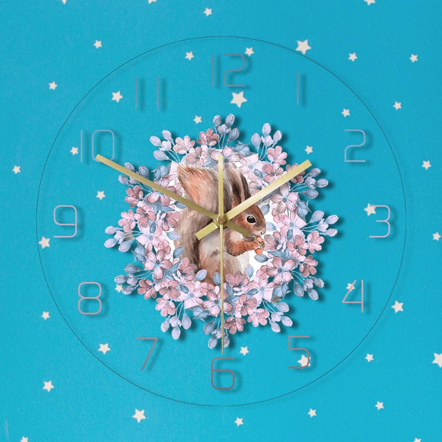 Veggklokke med søtt ekorn-motiv