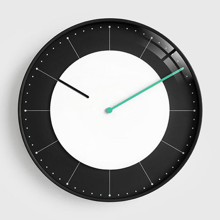 Minimalistisk veggklokke med moderne design