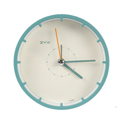 Minimalistisk rund klokke uten tall