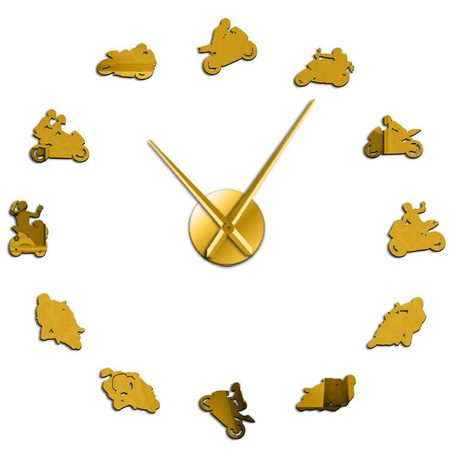 DIY veggklokke med motorsykkel klistremerker