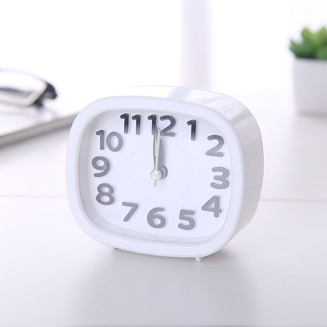 Klassisk rund analog vekkerklokke