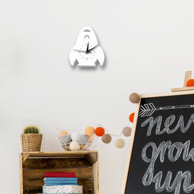 Hvit rakett veggklokke for barnerom