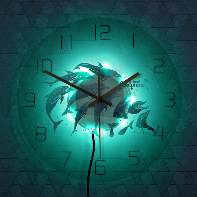 Dekorativ veggklokke med blå delfiner