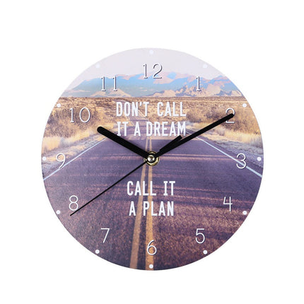 Moderne veggklokke med inspirerende sitat