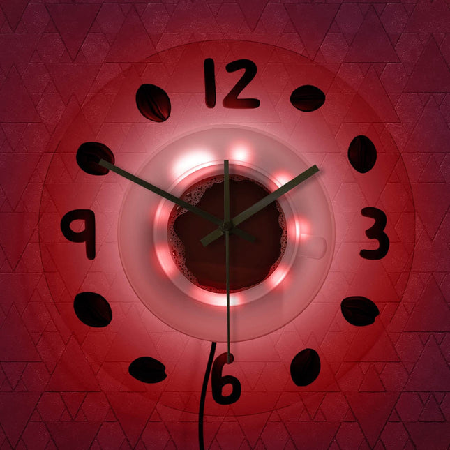 Unik veggklokke med kaffekopp-motiv