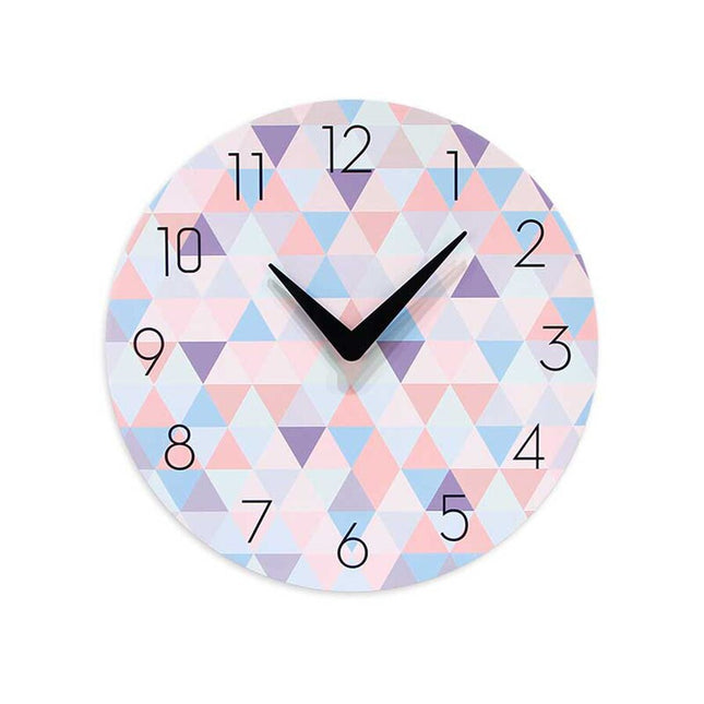Design veggklokke med geometrisk mønster
