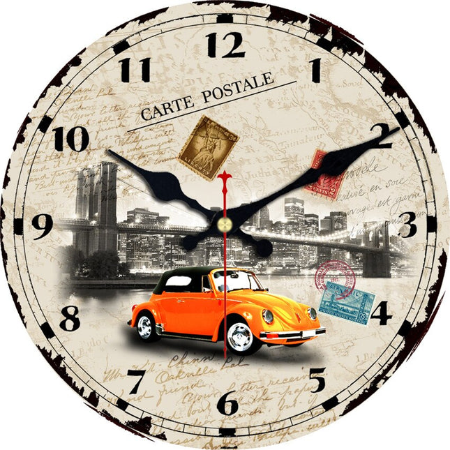 Vintage veggklokke med Paris og bilmotiv