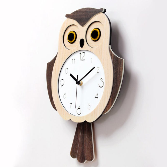 Stilig veggklokke for barn med ugle