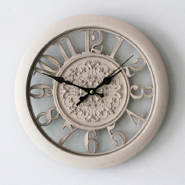 Dekorativ vintage veggklokke i Shabby Chic