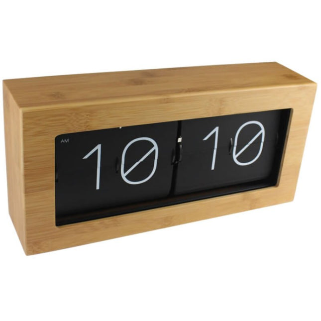 Retro flip-klokke med ramme i tre