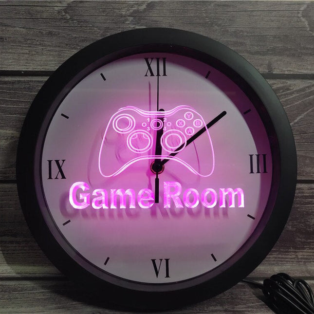Lysende LED-veggklokke for gamer-rom