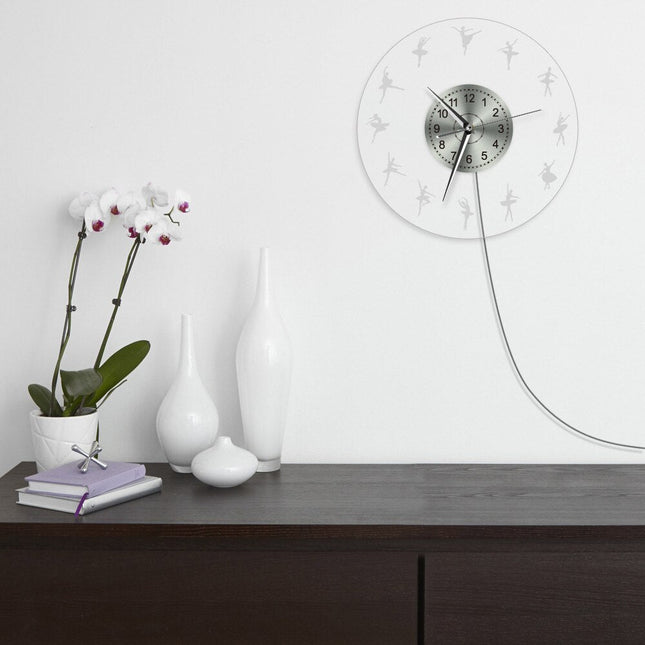 Rund LED-klokke med ballerinaer