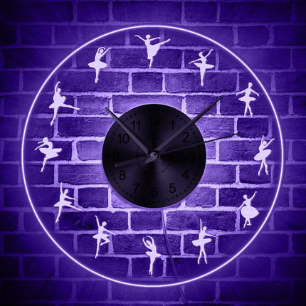 Rund LED-klokke med ballerinaer