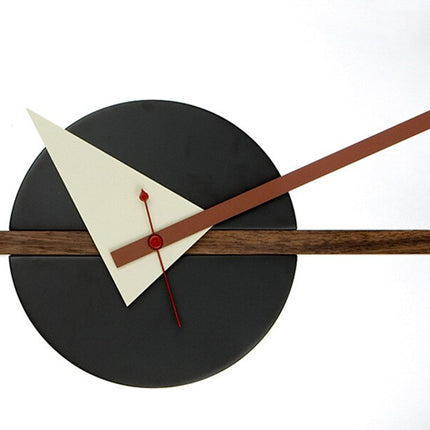 Design veggklokke formet som et øye