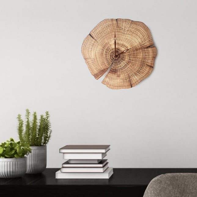 Veggklokke designet som en treskive
