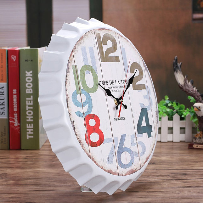 Retro veggklokke formet som flaskekork