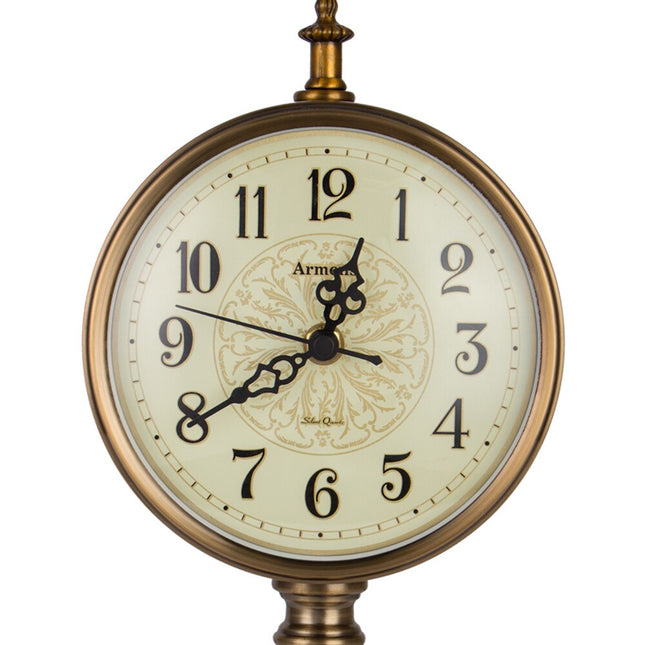 Retro bordklokke i messing-stil