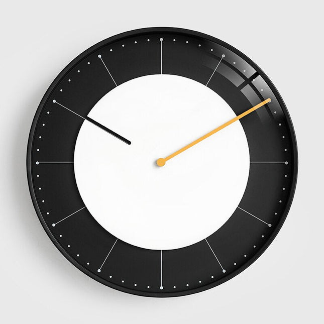 Minimalistisk veggklokke med moderne design