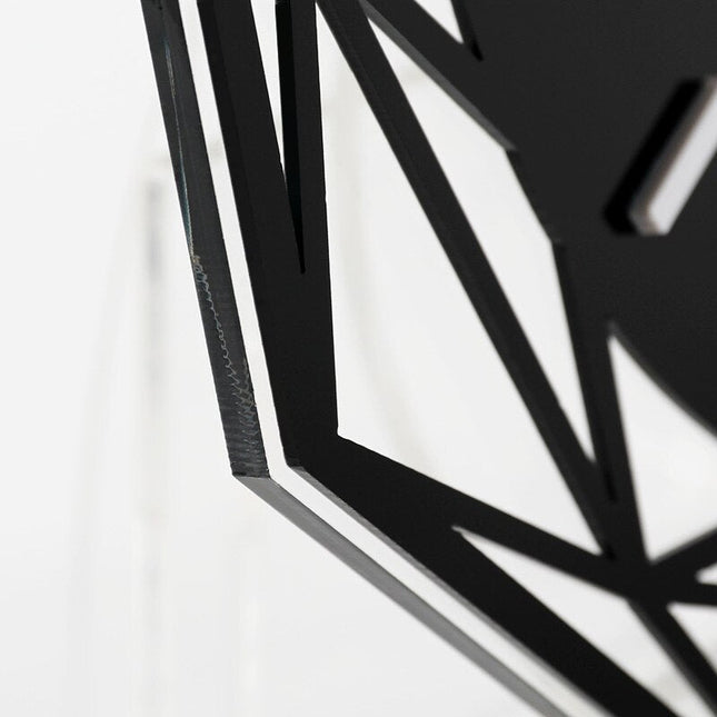 Geometrisk design bordklokke i metall