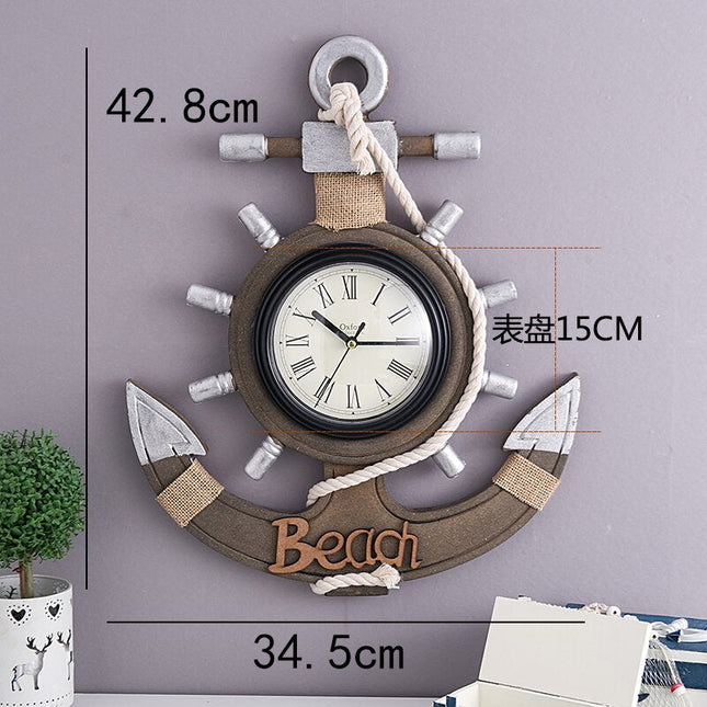 Maritim veggklokke i tre ankerform