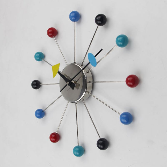 Moderne retro ballklokke for stue