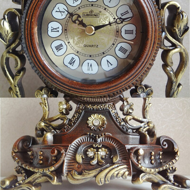 Vintage bordklokke med gullfargede detaljer