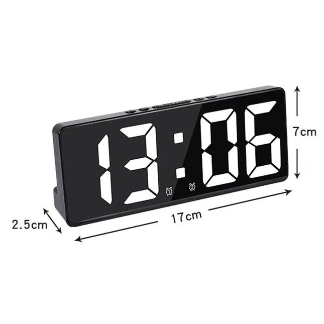 Liten digital bordklokke med alarm