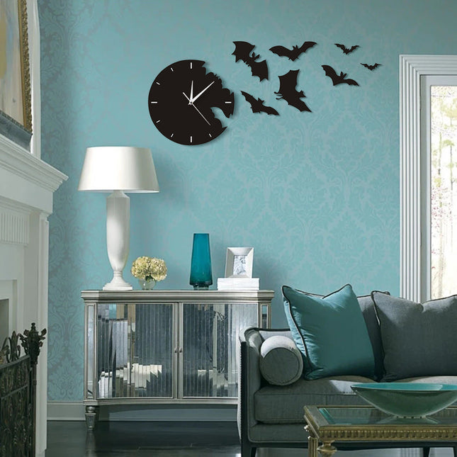 Veggklokke med flyvende flaggermus design