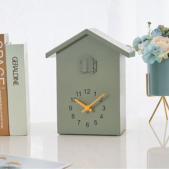 Moderne gjøkur klokke for vegg