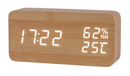 Digital vekkerklokke med tre-finish