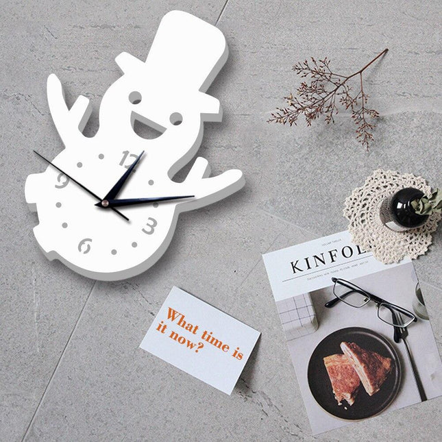 Barneklokke formet som en snømann